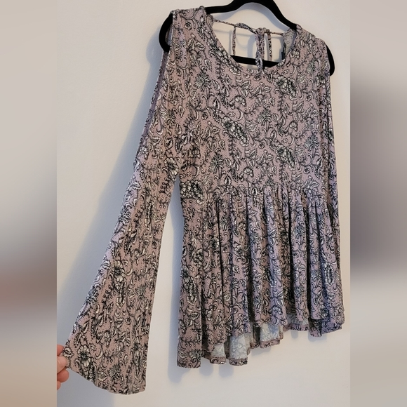 American Eagle Soft&Sexy Paisley Top - Picture 2 of 6